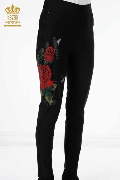 Pantaloni de damă cu ridicata din viscoză brodată cu piatră cu model trandafiri - 3437 | KAZEE - Thumbnail