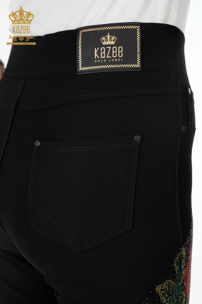 Pantaloni de damă cu ridicata din viscoză brodată cu piatră cu model trandafiri - 3437 | KAZEE - 8