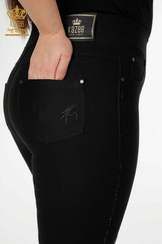 Pantaloni en-gros de damă cu buzunare dungi Crystal Stone brodate - 3596 | KAZEE