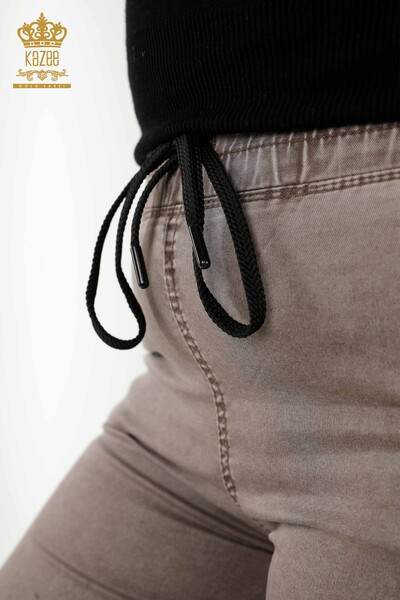 Pantaloni en-gros de damă cu talie elastică maro - 3676 | KAZEE - Thumbnail