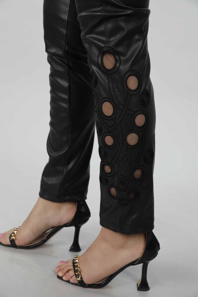 Pantaloni de piele cu detaliu rotund pentru femei - 3382 | kazee - Thumbnail