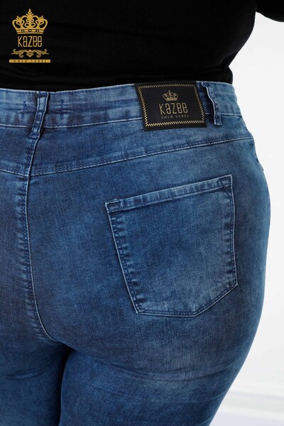 Pantaloni de blugi de damă cu ridicata albastru cu broderie cu pietre de cristal - 3587 | KAZEE - Thumbnail