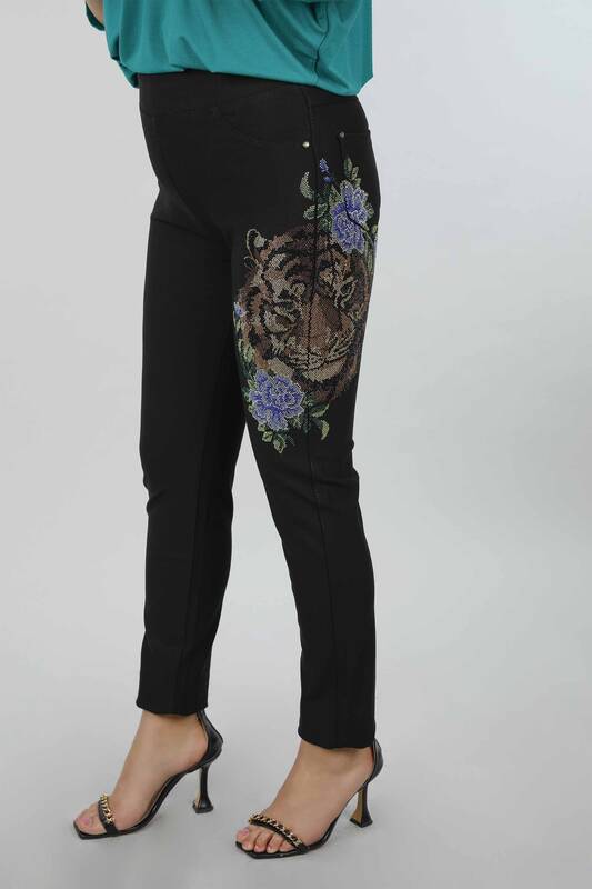 Pantaloni de damă cu ridicata cu model tigru brodat cu piatră - 3389 | KAZEE