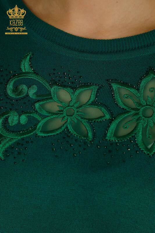 Pulover de tricotaj pentru femei cu ridicata - Brodat floral - Verde - 30527 | KAZEE
