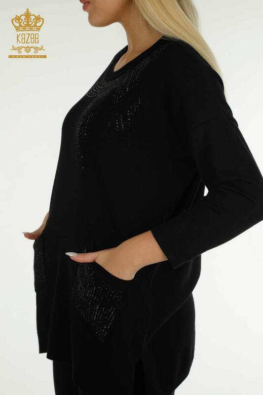 Pulover de tricotaj pentru femei - cu piatra brodata - negru - 30623 | KAZEE