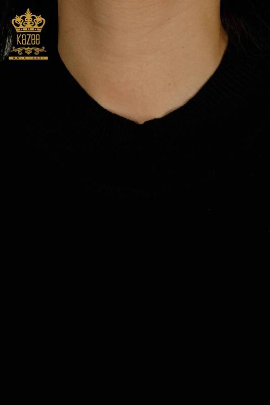 Pulover de tricotaj pentru femei - cu piatra brodata - negru - 30674 | KAZEE