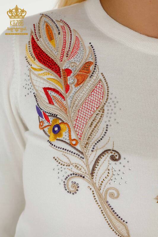 Pulover de tricotaje de damă cu ridicata - Broderie colorată - Ecru - 30147 | KAZEE