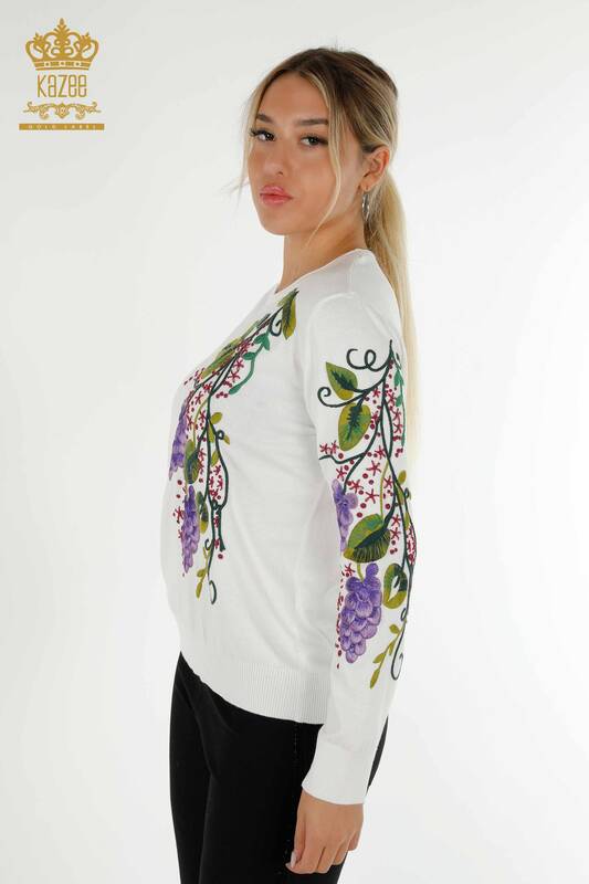 Pulover de tricotaj de damă cu ridicata - Colorat Brodat floral - Ecru - 16934 | KAZEE