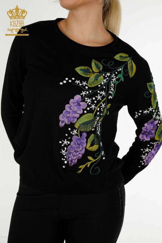 Pulover de tricotaje pentru femei cu ridicata - Colorat Brodat floral - Negru - 16934 | KAZEE