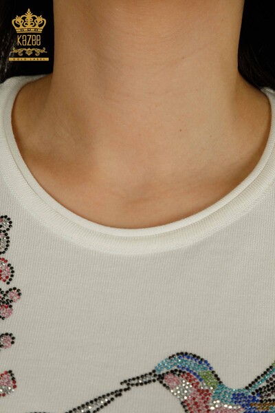 Pulover de tricotaj pentru femei cu ridicata - Model de păsări - Ecru - 30456 | KAZEE - Thumbnail
