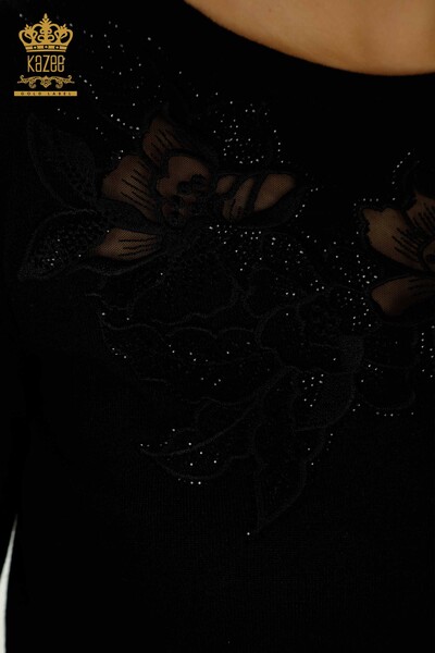 Pulover de tricotaj pentru femei - cu broderie florală - negru - 30126 | KAZEE - Thumbnail