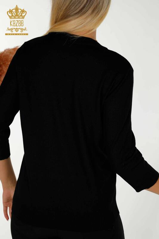 Tricotaj cu ridicata pentru femei Pulover Basic cu Logo Negru - 30258 | KAZEE