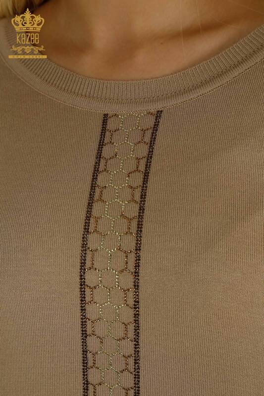 Pulover de tricotaje pentru femei - cu piatra brodata - bej - 30601 | KAZEE