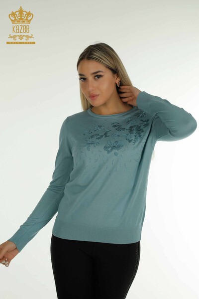 Pulover de tricot pentru femei - cu broderie florală - mentă - 16849 | KAZEE - Thumbnail