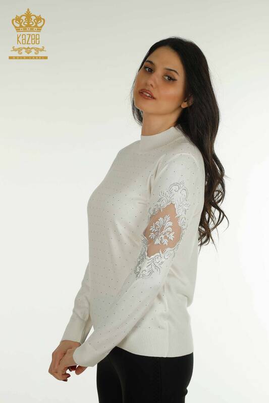 Pulover de tricotaje pentru femei cu ridicata - Brodat - Ecru - 30892 | KAZEE