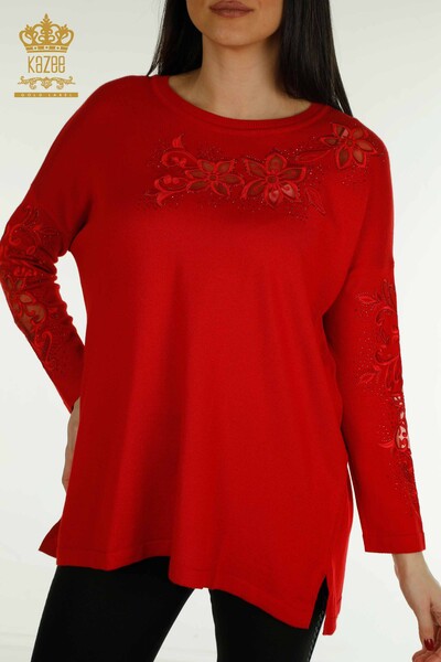 Pulover de tricotaj pentru femei cu ridicata - Cu flori brodate - roșu - 30527 | KAZEE - Thumbnail