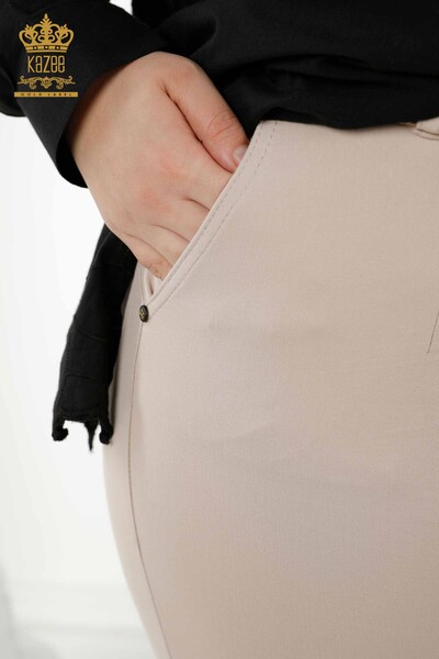 فروش عمده شلوار جین زنانه بژ کمربند - 3468 | KAZEE - Thumbnail
