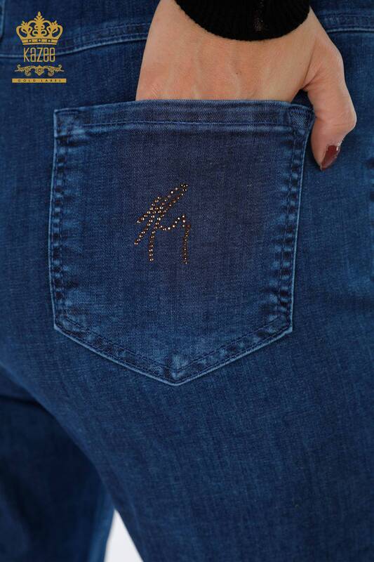 فروش عمده شلوار جین زنانه - پهلوها - ریزه کاری راه راه - نوشته - سنگ دوزی - 3636 | KAZEE