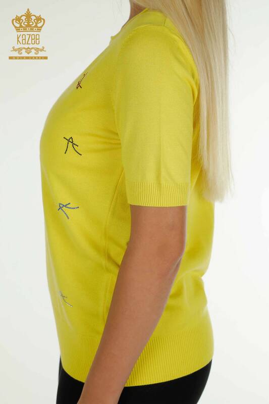 فروش عمده ژاکت بافتنی زنانه - مدل آمریکایی - زرد - 30335 | KAZEE