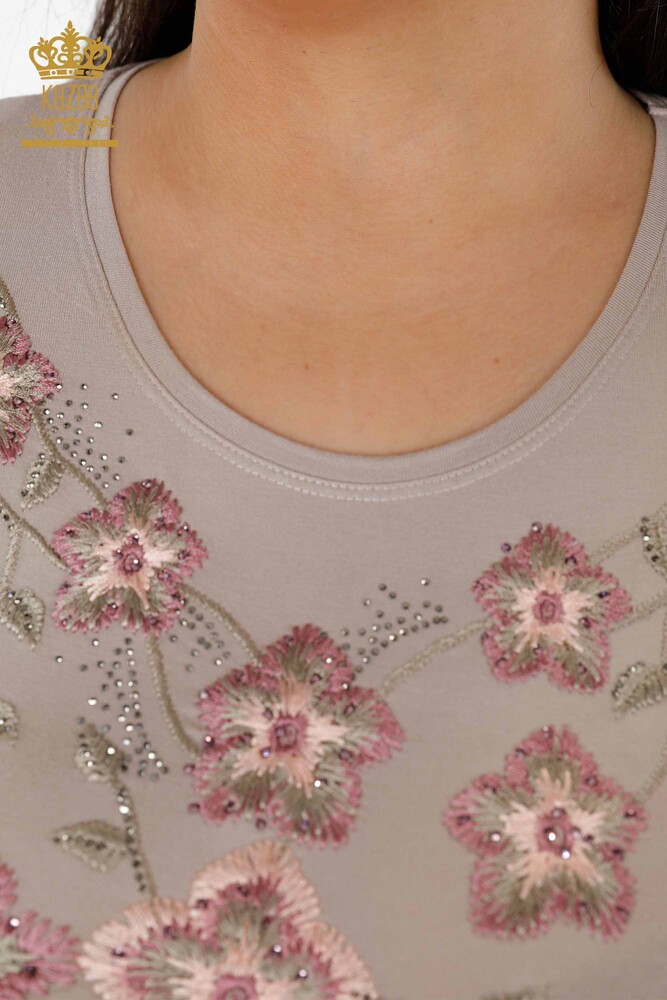 فروش عمده بلوز زنانه - یقه خدمه - طرح گل - سنگ دوزی - 79017 | KAZEE - 4
