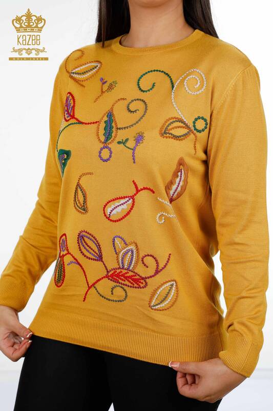 فروش عمده ژاکت بافتنی زنانه - طرح دار - گلدوزی شده - 16906 | KAZEE