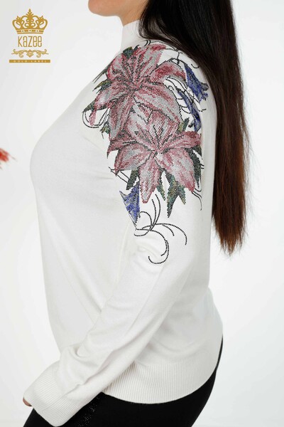 فروش عمده ژاکت بافتنی زنانه ژاکت با جزئیات گلدار Ecru - 30007 | KAZEE - Thumbnail