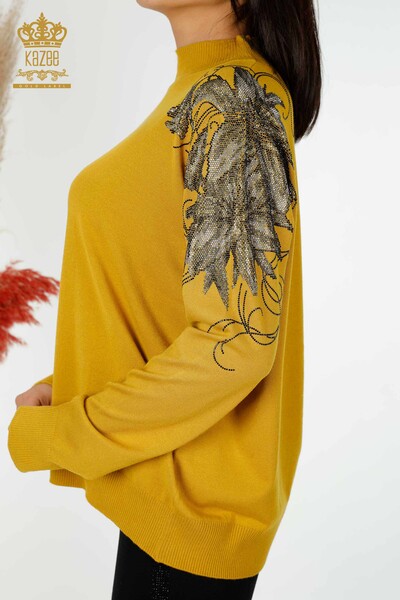 فروش عمده ژاکت بافتنی زنانه ژاکت زعفرانی گلدار - 16597 | KAZEE - Thumbnail