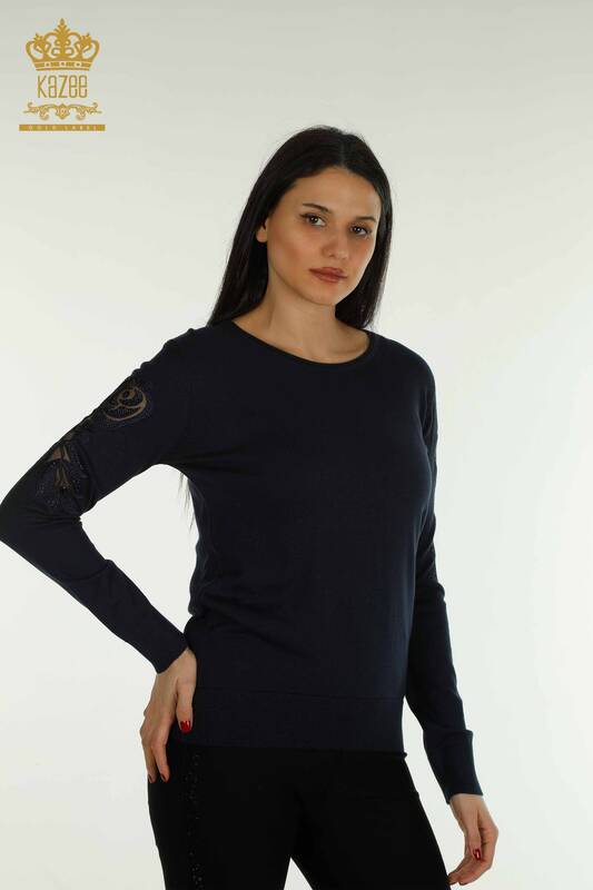فروش عمده ژاکت بافتنی زنانه - آستین - با جزئیات رز - آبی سرمه ای - 15374 | KAZEE