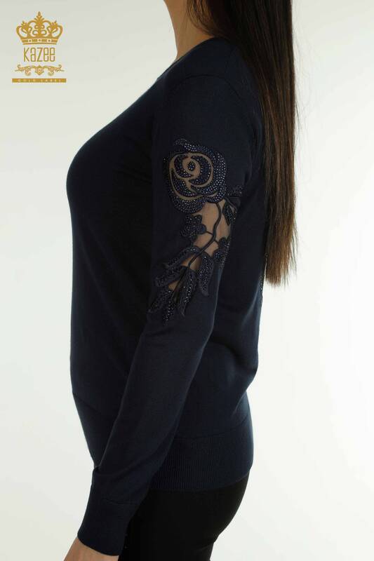 فروش عمده ژاکت بافتنی زنانه - آستین - با جزئیات رز - آبی سرمه ای - 15374 | KAZEE