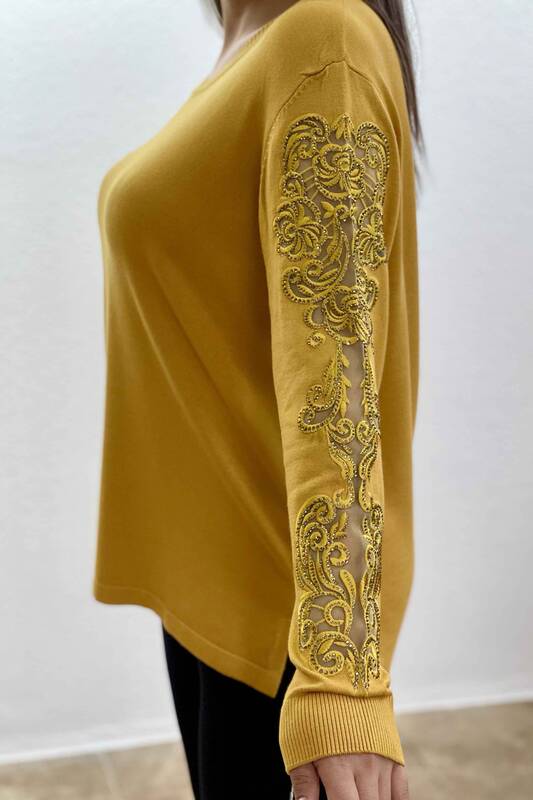فروش عمده ژاکت بافتنی زنانه - آستین های مفصل - گلدوزی شده - 16573 | KAZEE