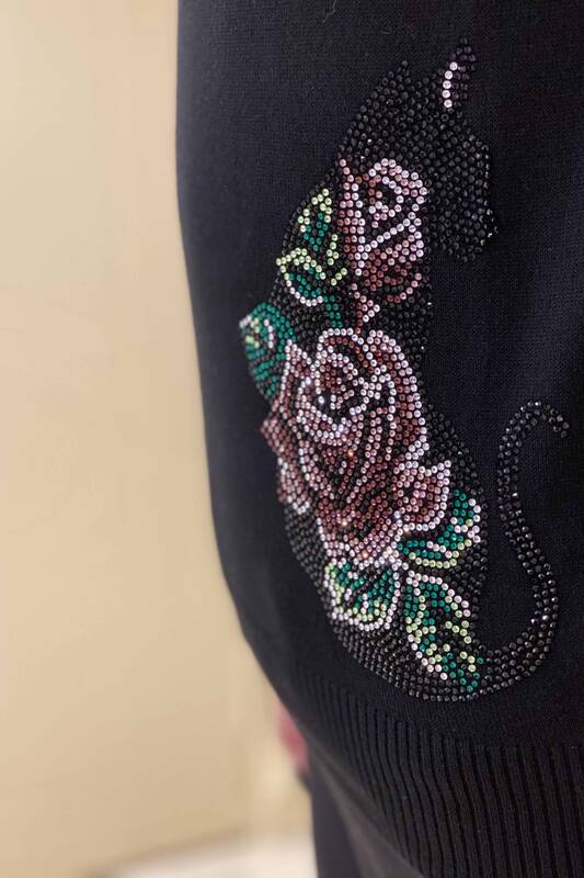 فروش عمده لباس بافتنی زنانه - طرح دار گلدار - گلدوزی شده -13752 | KAZEE
