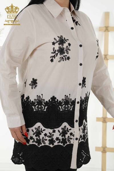 Großhandel Damenhemd Ecru Mit Blumenstickerei - 20354 | KAZEE - Thumbnail