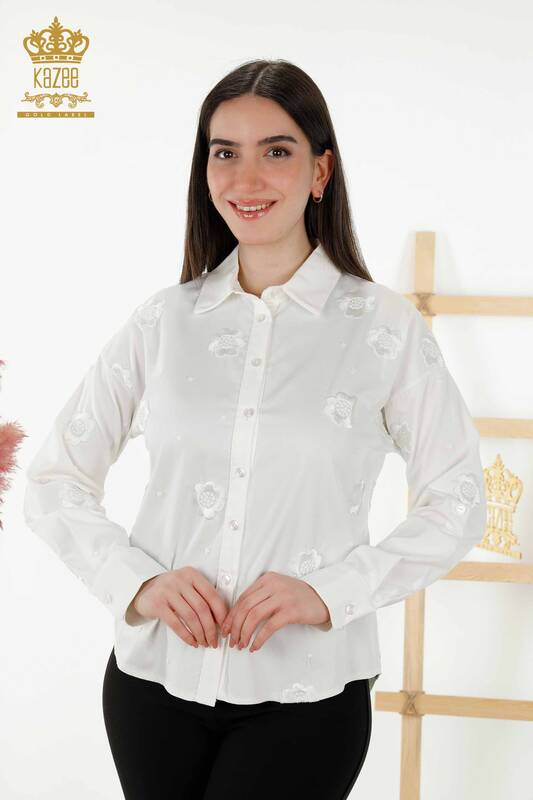 Großhandel Damenhemd - Blume bestickt - Ecru - 20394 | KAZEE
