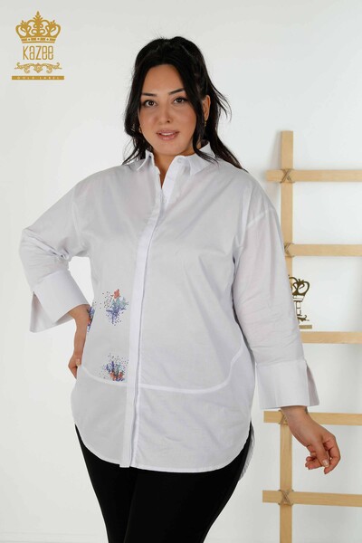 Kazee - Großhandel Damen-Hemd mit farbigem Stein, bestickt, Weiß – 20064 | KAZEE