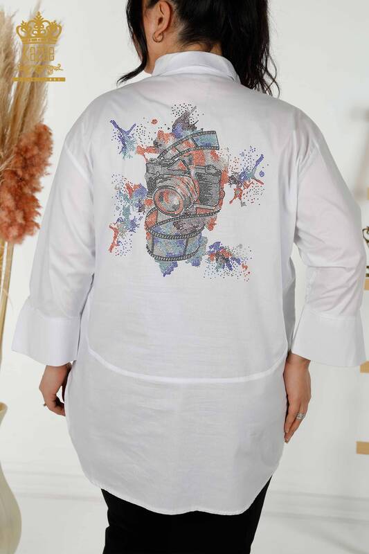 Großhandel Damen-Hemd mit farbigem Stein, bestickt, Weiß – 20064 | KAZEE