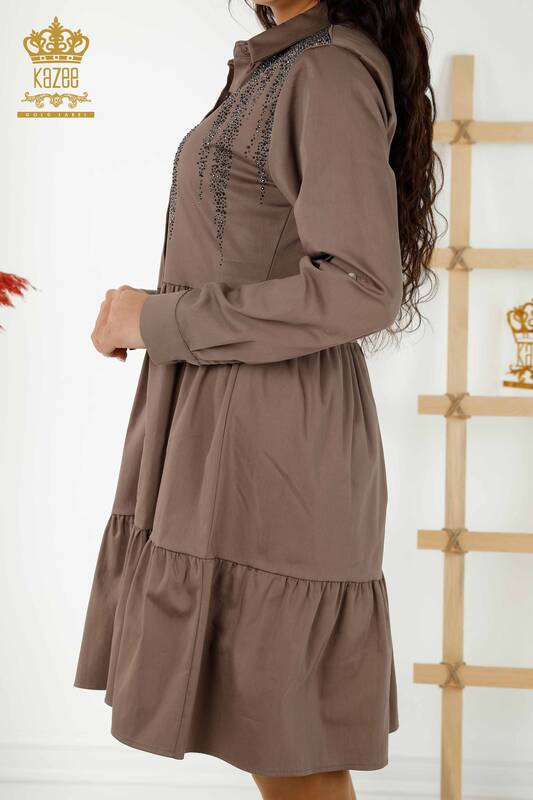 Großhandel Damenkleid - Geknöpft - Stein bestickt - Braun - 20229 | KAZEE