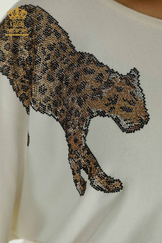 Großhandel Damen-Strickpullover - Leopard Stein bestickt - Ecru - 30633 | KAZEE