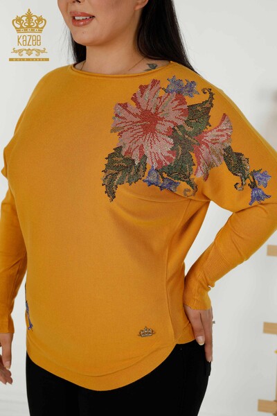 Großhandel Damen-Strickpullover – Schulter Blumen detail – Safran – 16190 | KAZEE - Thumbnail