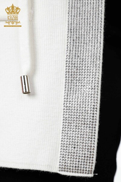 Großhandel Damen Strickweste - Tasche Schriftzug Stein bestickt - Rand gestreift - 16829 | KAZEE - 17