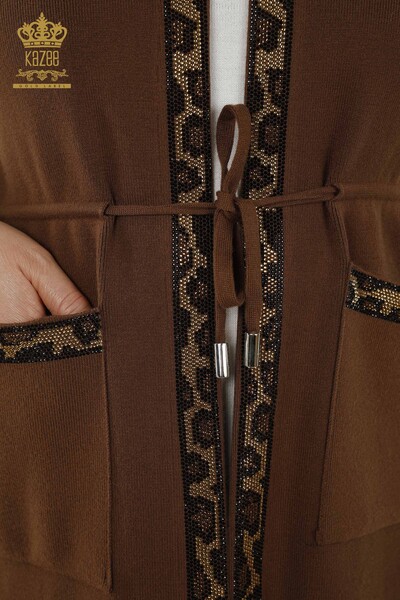 Großhandel Damenweste - Leopard Stein bestickt - Braun - 30261 | KAZEE - 4