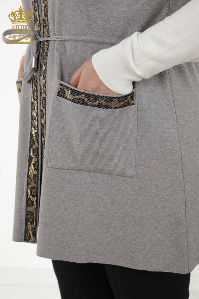 Großhandel Damen Weste - Leopard Stein bestickt - Grau - 30261 | KAZEE - 6