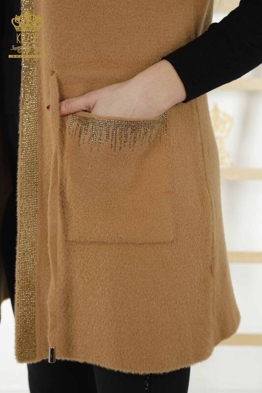 Großhandel Damen Weste Stone Embroidered Corded Camel - 30244 | KAZEE