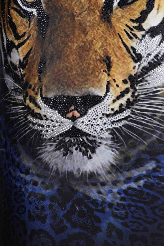 Großhandel Damen Bluse – Tigermuster – bestickt – 77777 | KAZEE