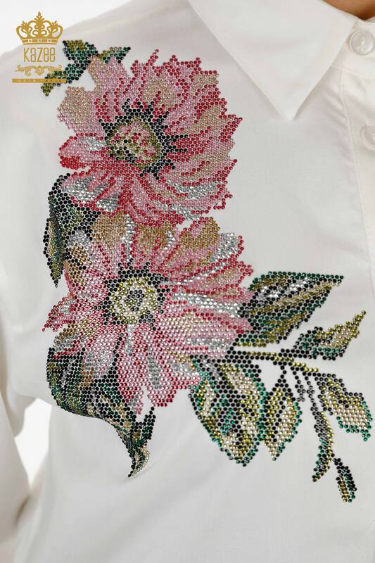 Großhandel Damenhemd Bunte Blume bestickt Ecru - 20234 | KAZEE