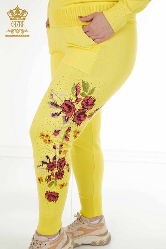 Großhandel Damen Trainingsanzug Set Buntes Blumenmuster Gelb - 16570 | KAZEE