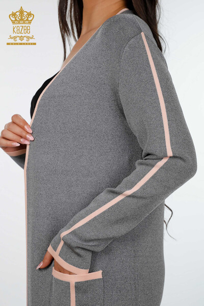 Großhandel Damen-Strickjacke– Ärmel seitlich gestreift – Tasche – 14269 | KAZEE - 5