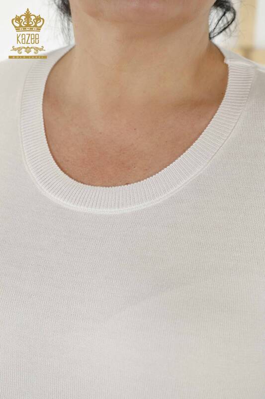 Grossiste Pull Femme - Basique - Avec Logo - Ecru - 30213 | KAZEE