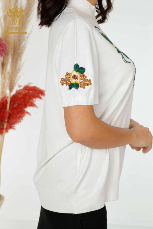 Grossiste Tricot Femme Motif Floral Ecru - 16811 | KAZEE