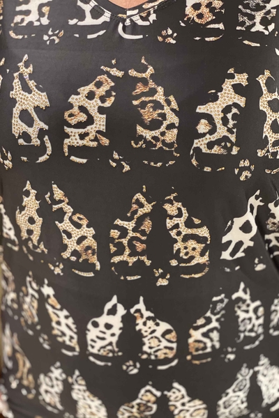 Hurtownia bluzek damskich z cyfrowym nadrukiem kota w kształcie litery V - 76820 | Kazee - Thumbnail