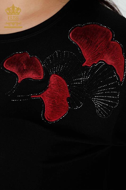 Hurtownia bluzek damskich z haftowanym kamieniem w kolorze czarnym - 78952 | KAZEE